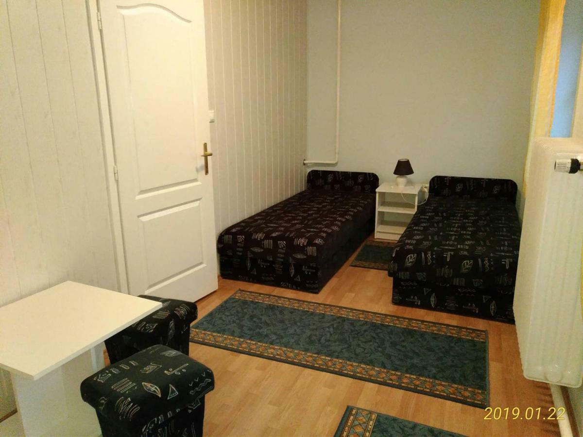 شقة Nora Apartman Balatonfůzfő المظهر الخارجي الصورة