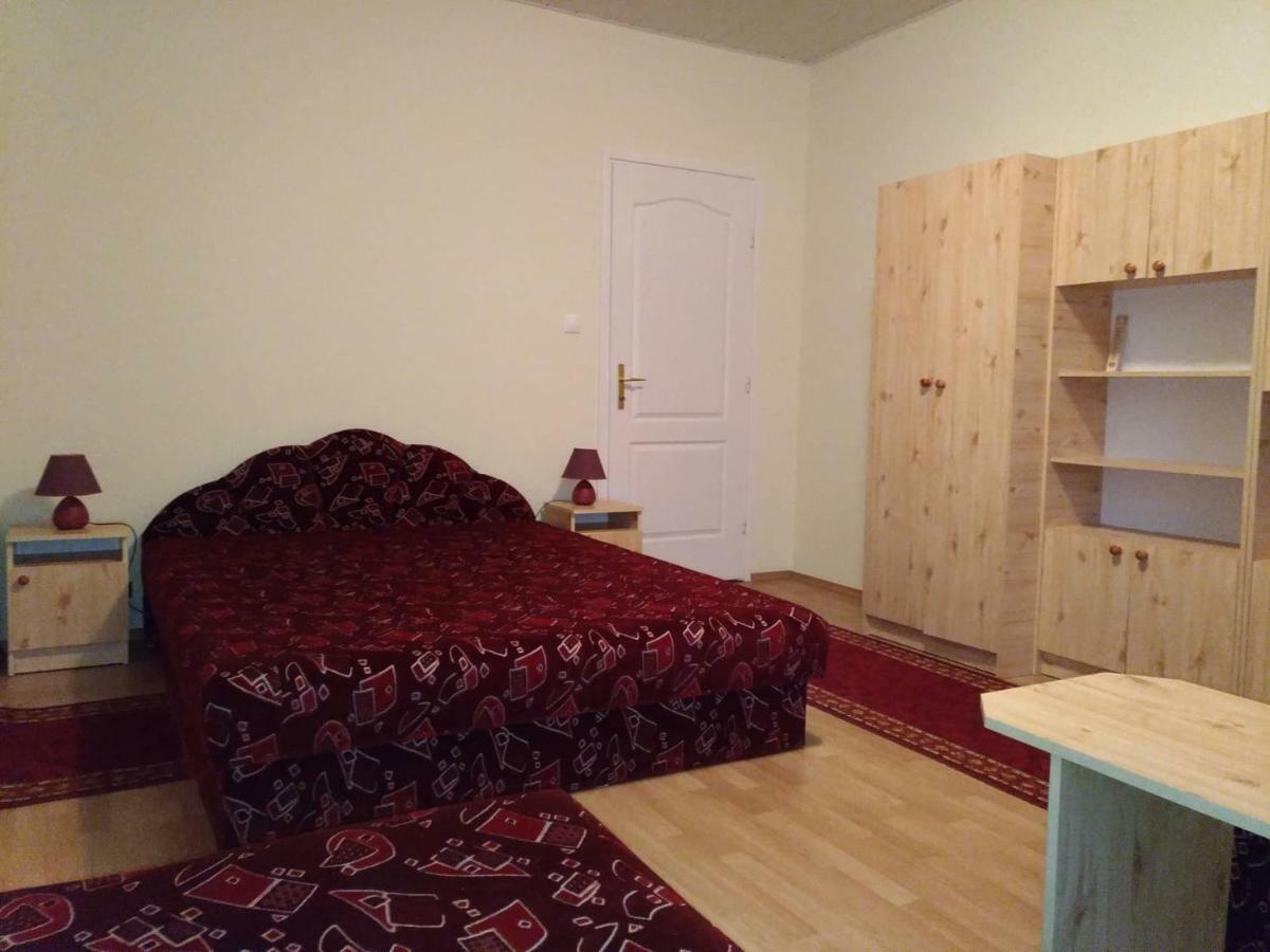 شقة Nora Apartman Balatonfůzfő المظهر الخارجي الصورة