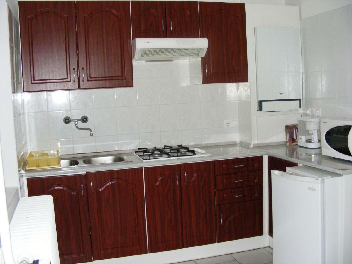 شقة Nora Apartman Balatonfůzfő المظهر الخارجي الصورة